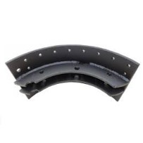 KIT MACHOIRES GARNIES RT VOLVO 410X225 arrière pour Volvo FH