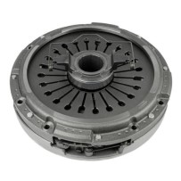 kit embrayage volvo, mécanisme avec plateau intermédiaire, butée et le disque intérieur 1672940