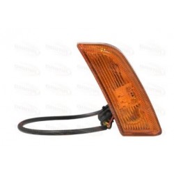 Feu latéral droit pour Iveco 5802320542