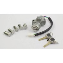 Antivol de direction avec transpondeur, avec cylindres de porte  pour Iveco Trakker