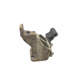 Support de moteur gauche...