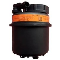 Reservoir d'huile de direction pour Iveco 8188037