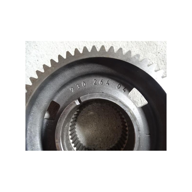 PIGNON pour Mercedes Benz  9302640420