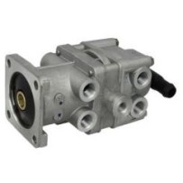 le robinet de frein à pied de votre Daf - Renault est sur 44tonnes.com