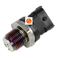 Capteur de Pression Carburant sur Rampe Commune, Filetage M18x1.5, prise 3 pôles, pour  Daf - Iveco - Man - Renault - Volvo