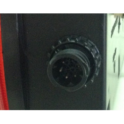 Feu arrière 7 fonctions avec catadioptre, éclaireur de plaque et connecteur latéral, gauche